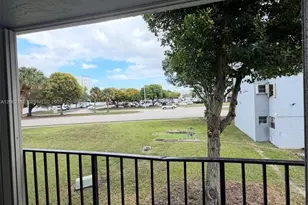 310 Fontainebleau Blvd, Miami, FL 33172 - Photo 7