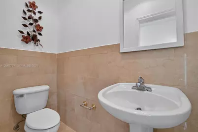 1027 Euclid Ave #4, Miami Beach, FL 33139 - Photo 13