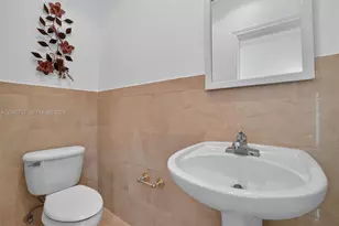 1027 Euclid Ave, Miami Beach, FL 33139 - Photo 13
