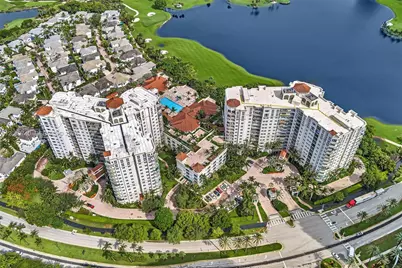 20000 E Country Club Dr #110, Aventura, FL 33180 - Photo 55