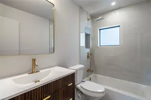 1067 NW 101st St, Miami, FL 33150 - Photo 11