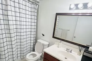 8100 Geneva Ct, Doral, FL 33166 - Photo 5
