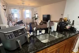 8100 Geneva Ct, Doral, FL 33166 - Photo 3