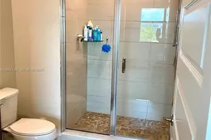 7805 NW 104th Ave, Doral, FL 33178 - Photo 27