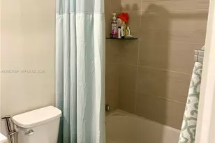 7805 NW 104th Ave, Doral, FL 33178 - Photo 15