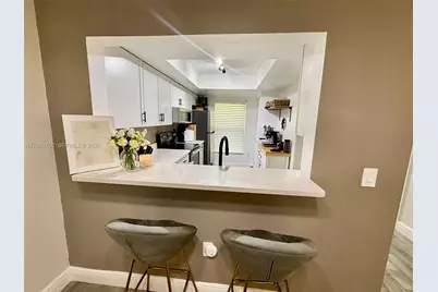 300 Promenade Dr #105, Dunedin, FL 34698 - Photo 9