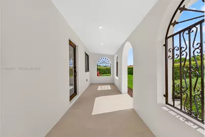 6514 SW 107th Pl, Miami, FL 33173 - Photo 9