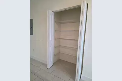 8167 NW 41st St #E-409, Doral, FL 33166 - Photo 17