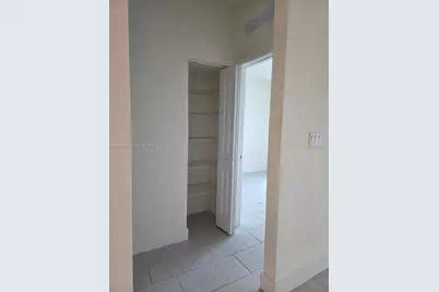 8167 NW 41st St #E-409, Doral, FL 33166 - Photo 15