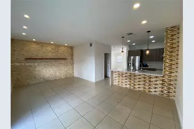 343 NE 37th Ter, Homestead, FL 33033 - Photo 11