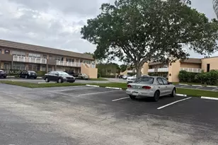 9081 Sunrise Lakes Blvd, Sunrise, FL 33322 - Photo 13