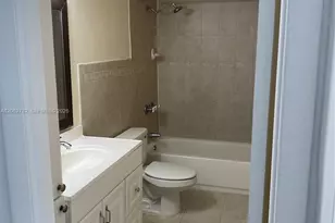 5050 NW 7th St, Miami, FL 33126 - Photo 13