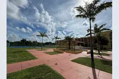 7010 NW 186th St #5-418, Hialeah, FL 33015 - Photo 5