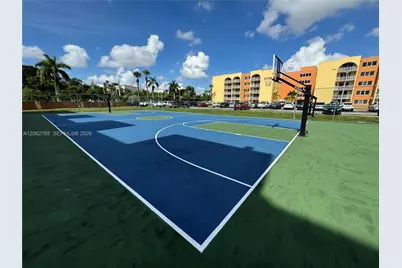 7010 NW 186th St #5-418, Hialeah, FL 33015 - Photo 9