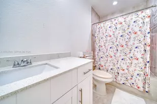 21130 SW 87th Ave, Cutler Bay, FL 33189 - Photo 19