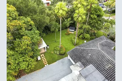 260 NE 95th St, Miami Shores, FL 33138 - Photo 37