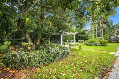 260 NE 95th St, Miami Shores, FL 33138 - Photo 29