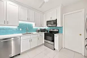 260 NE 95th St, Miami Shores, FL 33138 - Photo 13