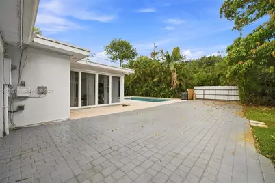 260 NE 95th St, Miami Shores, FL 33138 - Photo 35