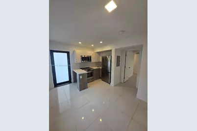 1971 Bay Dr #110, Miami Beach, FL 33141 - Photo 7