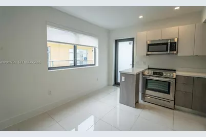 1971 Bay Dr #110, Miami Beach, FL 33141 - Photo 5