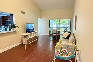 9417 Fontainebleau Blvd, Miami, FL 33172 - Photo 13