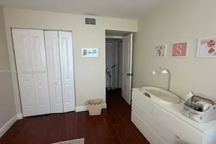 9417 Fontainebleau Blvd, Miami, FL 33172 - Photo 15