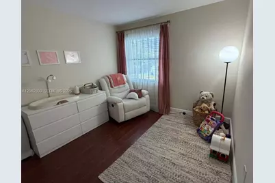 9417 Fontainebleau Blvd #212-27, Miami, FL 33172 - Photo 3
