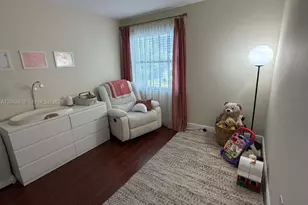 9417 Fontainebleau Blvd, Miami, FL 33172 - Photo 3