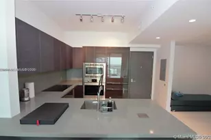 1080 Brickell Ave, Miami, FL 33131 - Photo 11