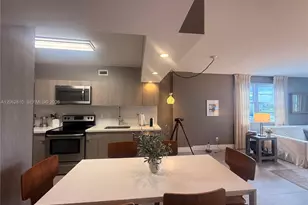 100 Lincoln Rd, Miami Beach, FL 33139 - Photo 5