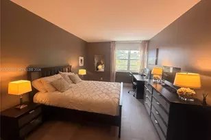 100 Lincoln Rd, Miami Beach, FL 33139 - Photo 13