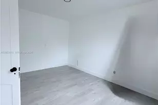1560 SW 5th St, Miami, FL 33135 - Photo 5