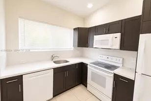 3864 SW 48th Ave, Hollywood, FL 33023 - Photo 3