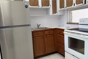 3000 Marcos Dr, Aventura, FL 33160 - Photo 17