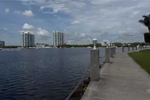 3000 Marcos Dr, Aventura, FL 33160 - Photo 23