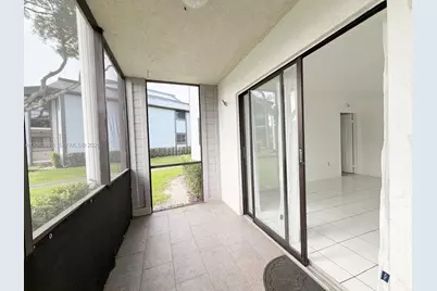 20681 NE 4th Pl #101, Miami, FL 33179 - Photo 13