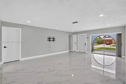 9531 NW 20th Pl, Sunrise, FL 33322 - Photo 3