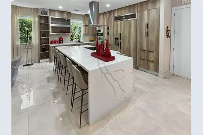 7447 NW 97th Ct, Doral, FL 33178 - Photo 11