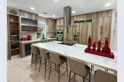 7447 NW 97th Ct, Doral, FL 33178 - Photo 13