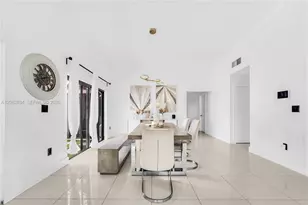 522 NE 195th St, Miami, FL 33179 - Photo 7
