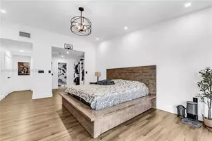 522 NE 195th St, Miami, FL 33179 - Photo 15
