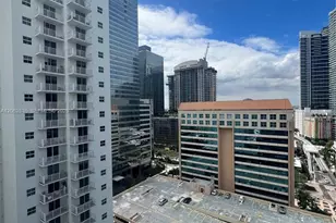 170 SE 14th St, Miami, FL 33131 - Photo 25