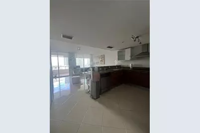 170 SE 14th St #2007, Miami, FL 33131 - Photo 1
