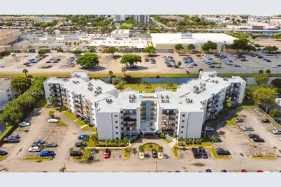 1820 W 53rd St #204, Hialeah, FL 33012 - Photo 21
