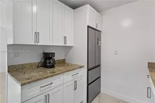 20760 NE 4th Ct, Miami, FL 33179 - Photo 21