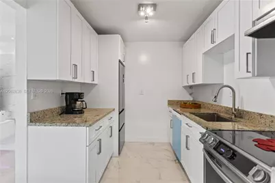 20760 NE 4th Ct #102, Miami, FL 33179 - Photo 17