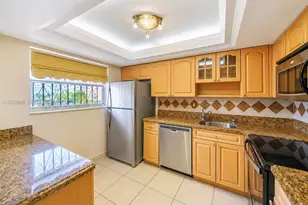7921 Byron Ave, Miami Beach, FL 33141 - Photo 17