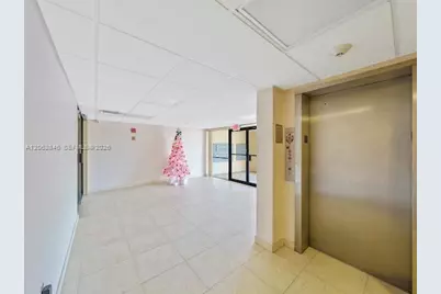 7921 Byron Ave #404, Miami Beach, FL 33141 - Photo 7