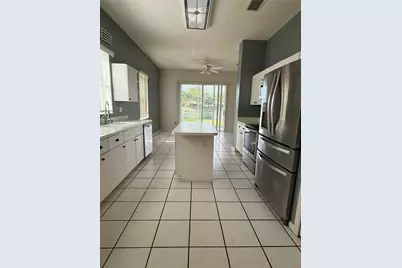 2435 SE 7th Pl #2435, Homestead, FL 33033 - Photo 13